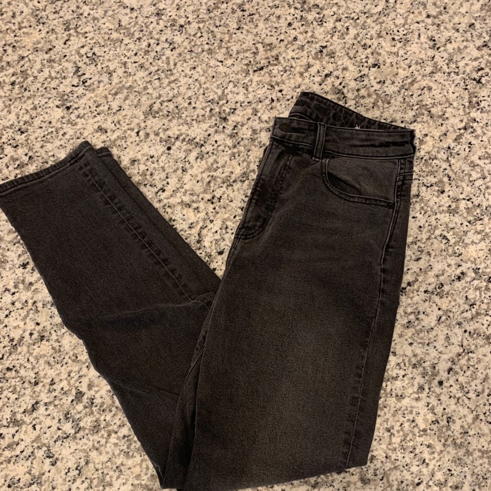 AE Stretch Mom Jean